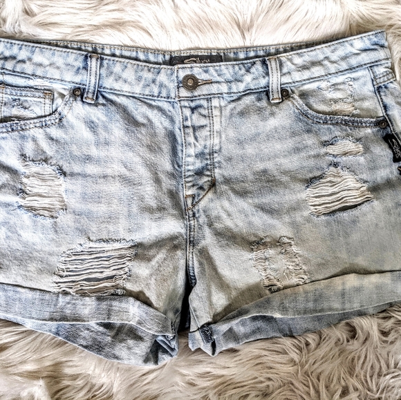 🔴SOLD🔴 Silver Jeans Shorts Kellaline 31W - Picture 4 of 8
